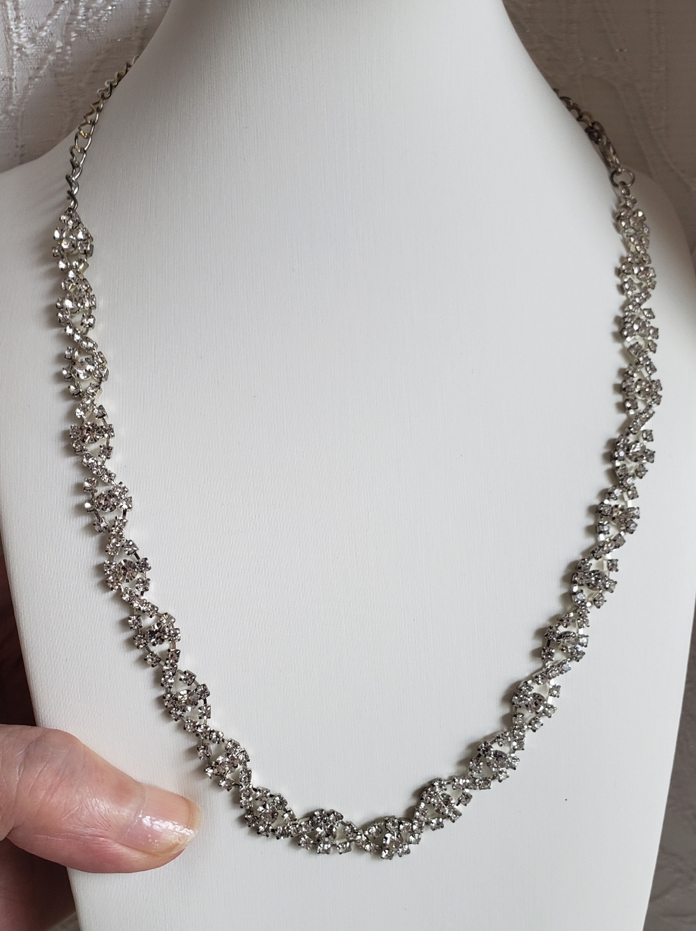 New Vintage Style Rhinestone Necklace, Prom Perfect, Approx 20", 20's Style